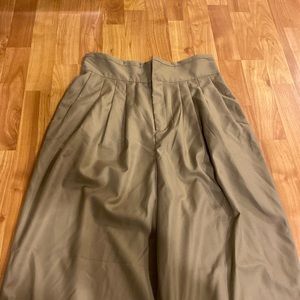 Lattelier pleated tan pants never worn size m
